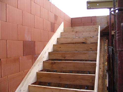 einschalen der stiege